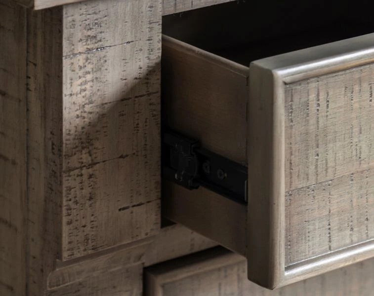 Vancouver 5 Drawer Chest